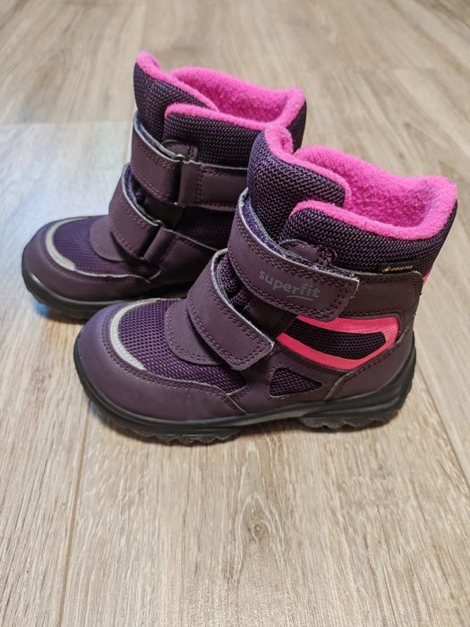 Продам зимові черевики для дівчинки 25 розмір