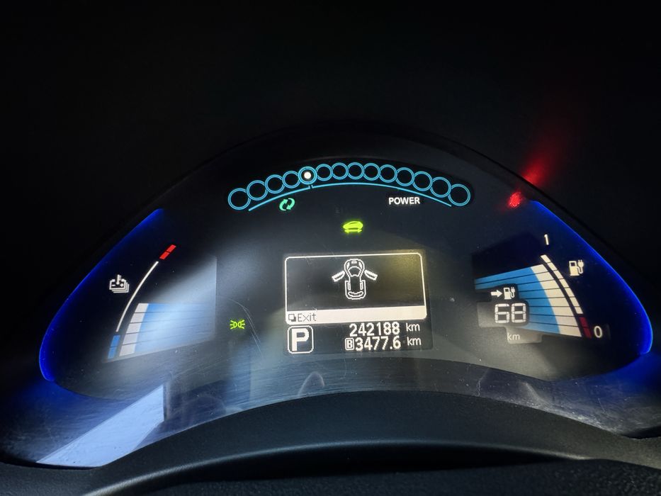 Nissan leaf