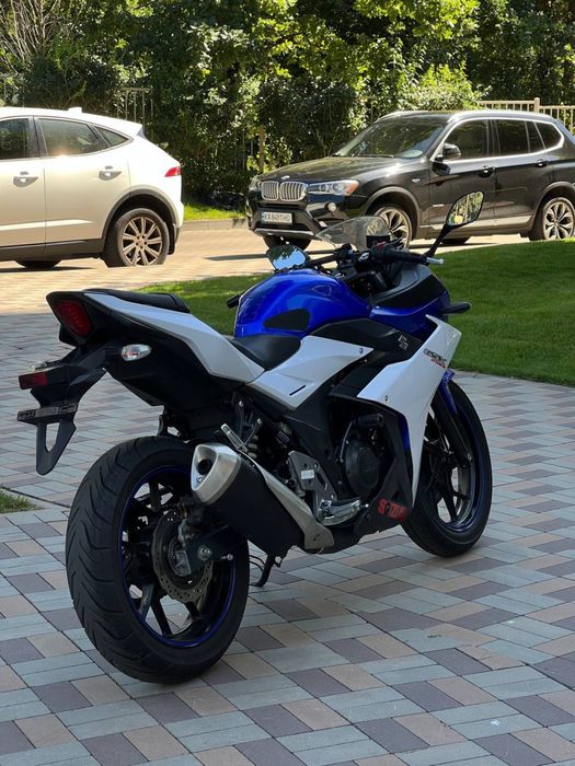 Suzuki GSX 250R мотоцикл для новачків , надійний японській мотоцикл