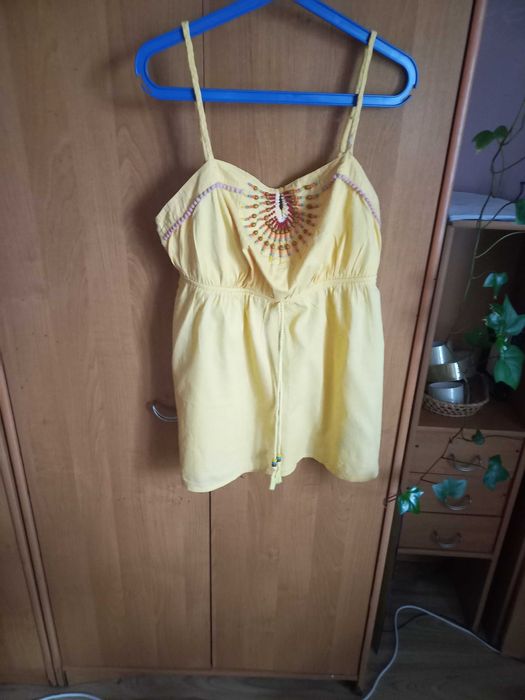 sprzedam bluzeczke damska na ramiaczka