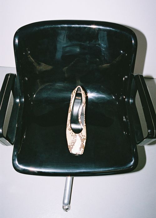 Нові трендові туфлі Mango