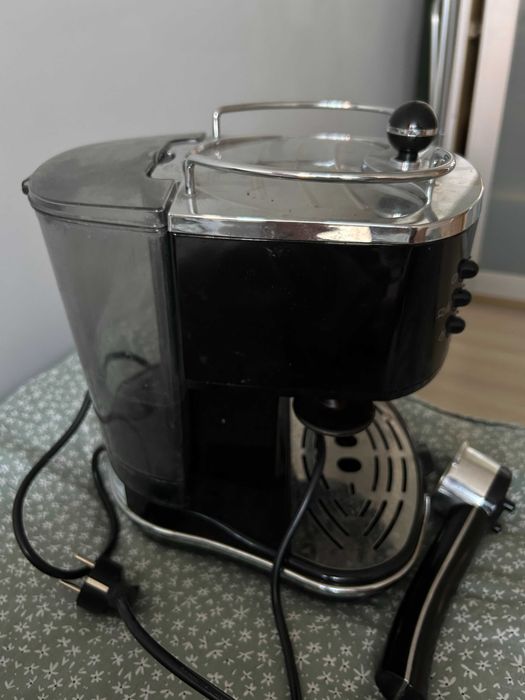 Ekspres do kawy delonghi