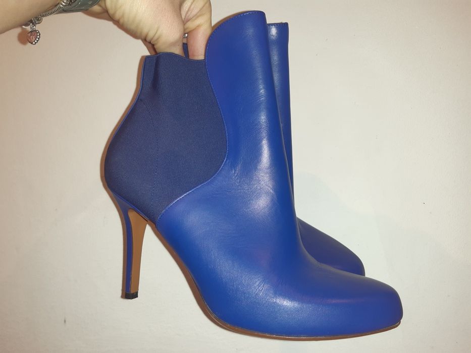 Piekne niebieskie buty Vero Cuoio