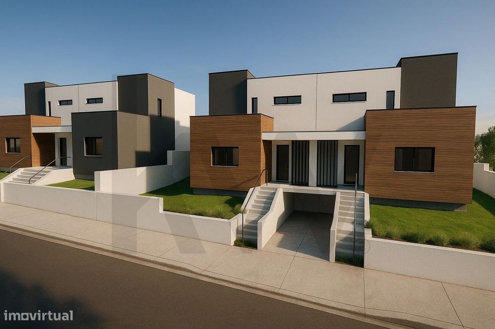Conjunto de 2 Lotes Contíguos com PIP Aprovado — Projeto para 4 Habita