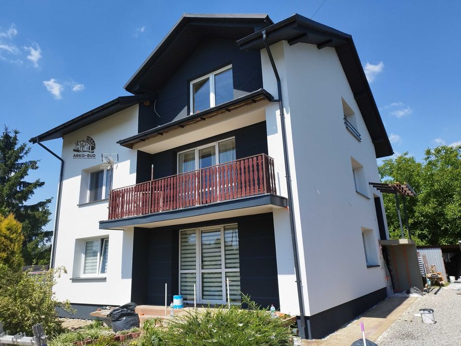 Docieplenia budynków, malowanie elewacji.