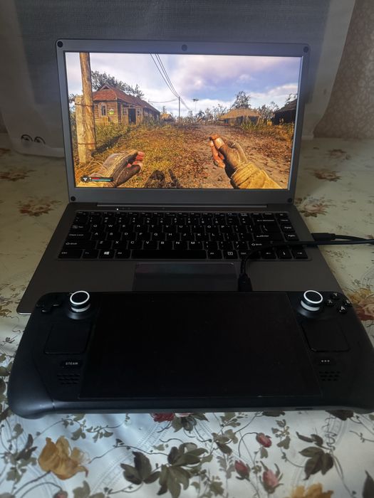 портативний монітор (док-станція) з клавіатурою