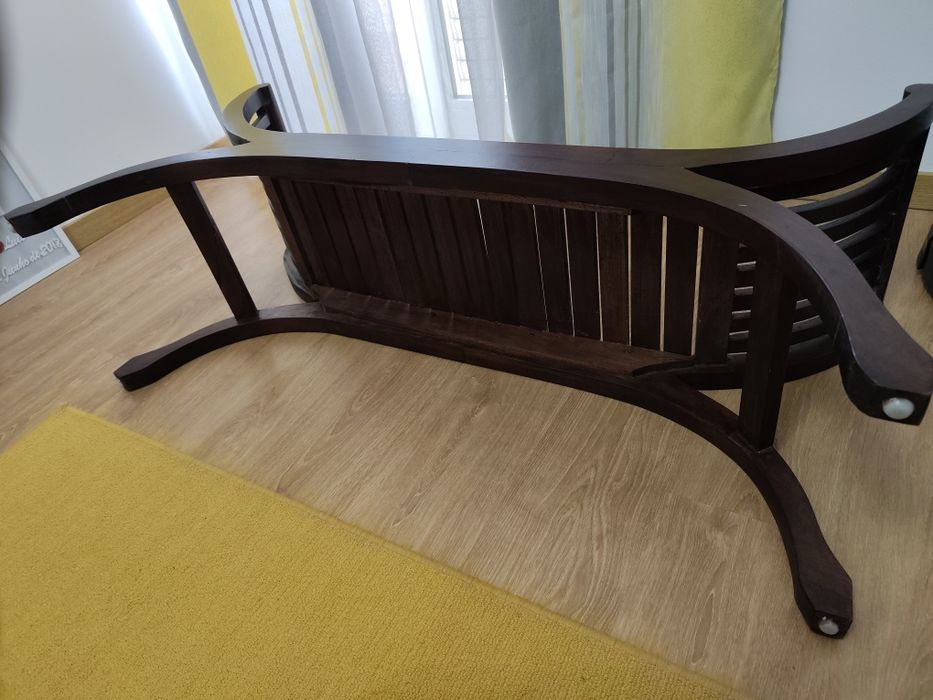 Canapé em madeira mogno