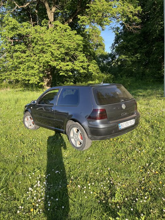 Продам Volkswagen Golf 4