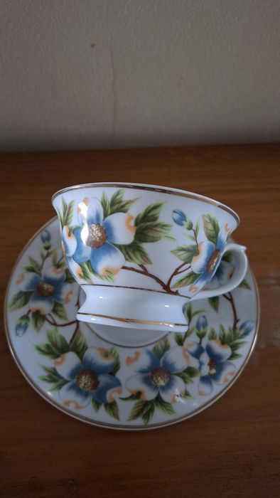 Porcelain Cup505918740183142400