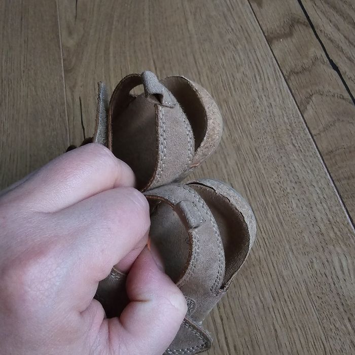 Sandałki hm 18 19 20