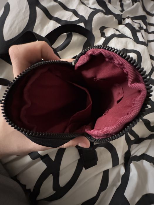 Saszetka nike stan bdb