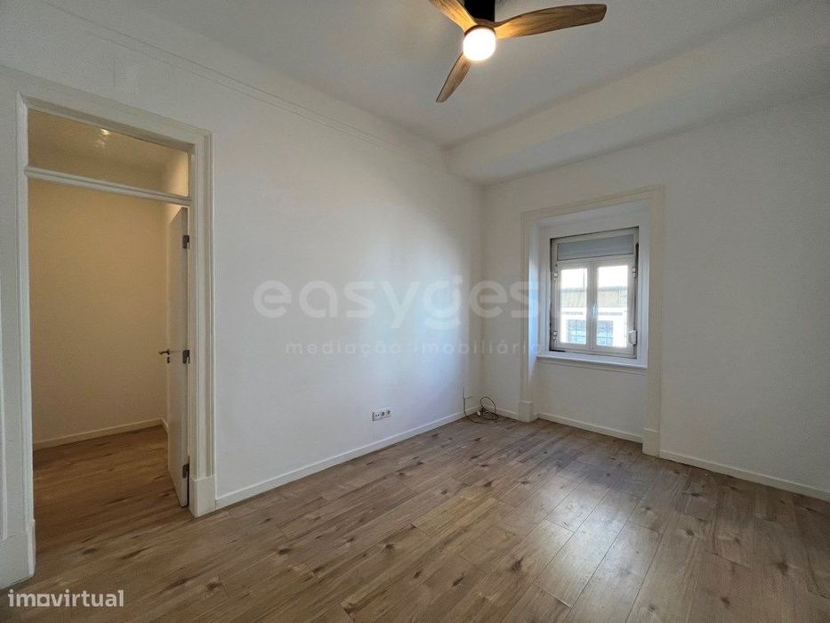 Apartamento T1+1 Remodelado com Terraço em Campo de Ourique , Luz N... — Campo De Ourique, Lisboa