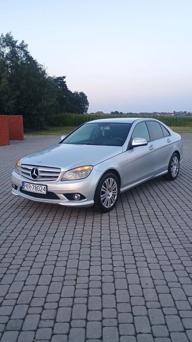 Mercedes-Benz Klasa C Mercedes-Benz Klasa-C 220