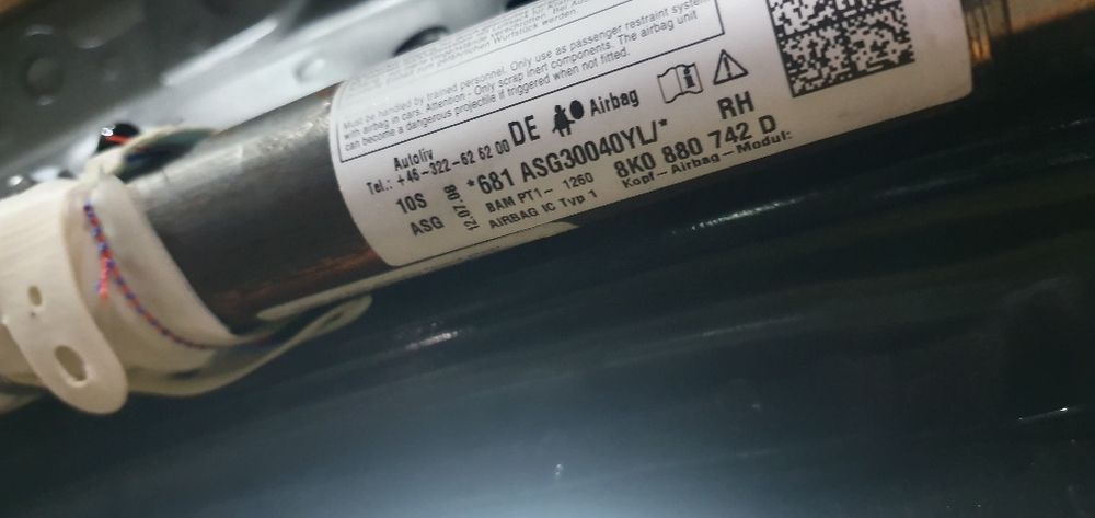 Audi a4 b8 Kombi Kurtyna Oryginalna 8K0.880.741.D