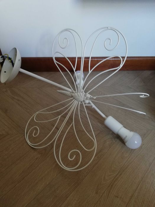 Lampa dziecięca dla dziewczynki biała motyl 2 żarówki metalowa