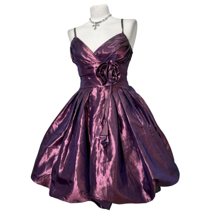 Sukienka balowa z różą bombka fioletowa holograficzna studniówka