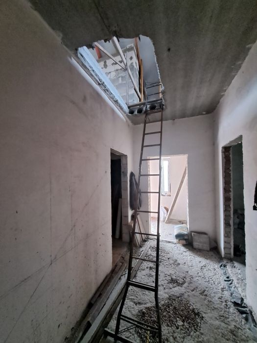 Готовий будинок під чистовий ремонт . Фонтанка.