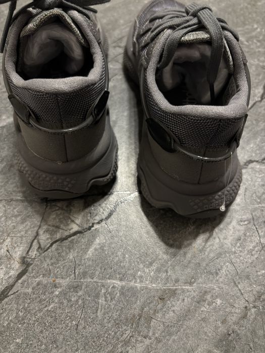 кросівки Adidas Ozweego - 38