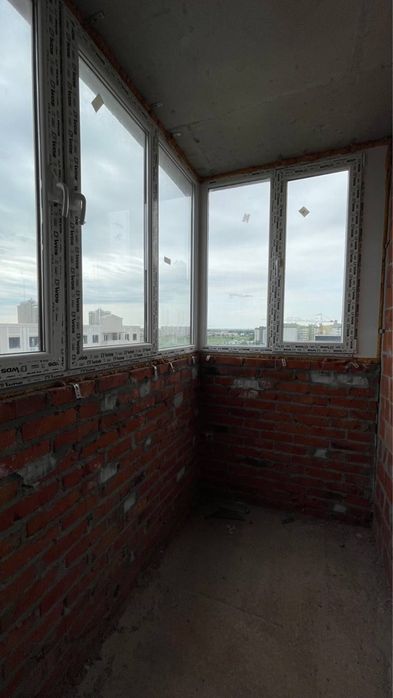 Продаж 2 кімнатної квартири Крюківщина , вулиця відродження 3 , 74 квадрати  до Київа 5 хвилин Держпрограми. БЕЗ КОМІСІЇ