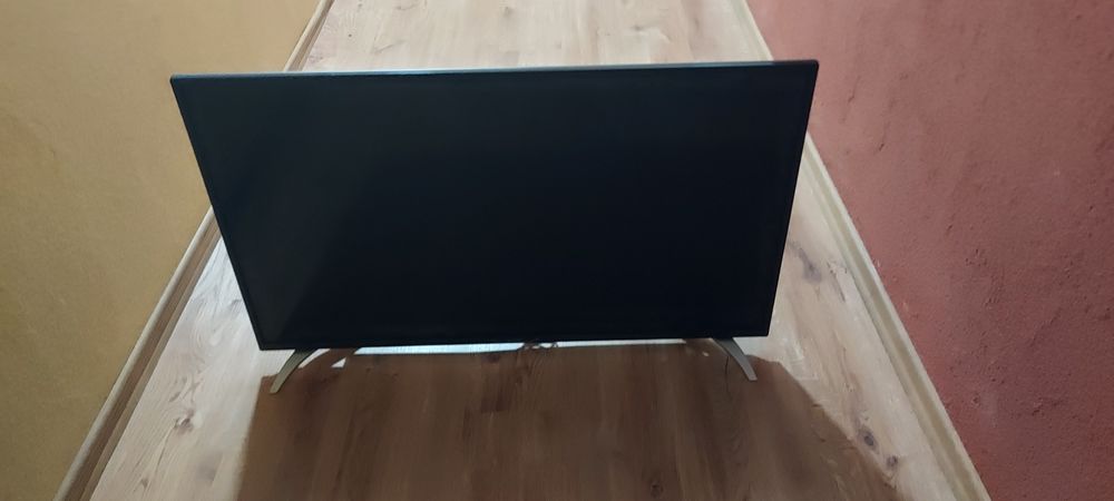 Telewizor firmy Sharp 40 cali