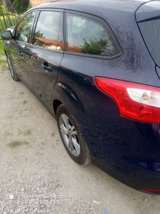 Forda Focus benzyna 1.0 manual.kombi