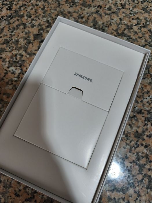 Tablet Samsung Galaxy Tab A7 WiFi 64Gb 

 Tablet praticamente