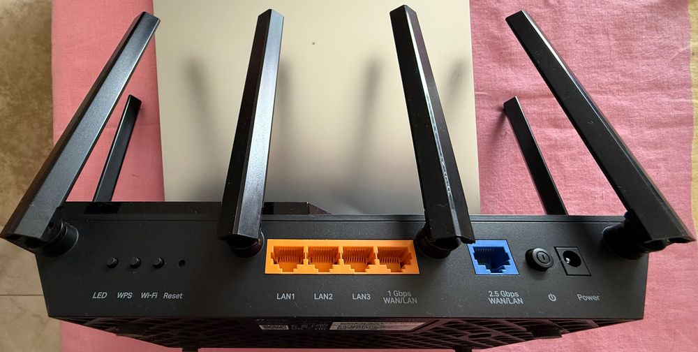 Vendo Router TP-Link AC5400 Novo, com garantia.