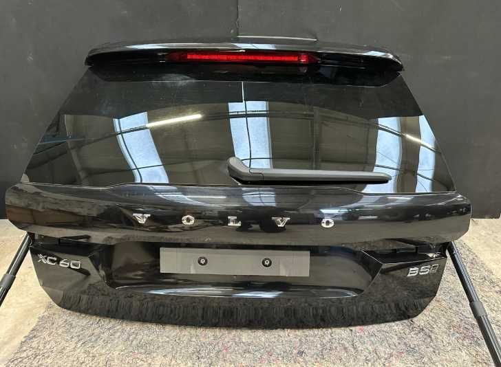 VOLVO XC60 II Кришка багажника