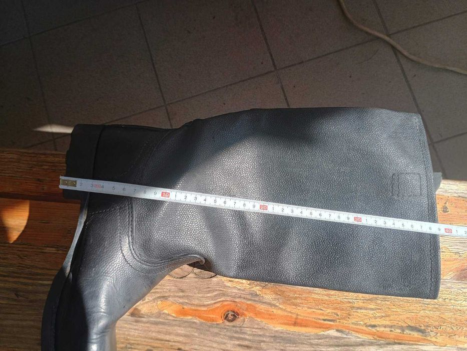Продам чоботи 42 р.