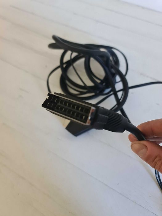 Cabo Scart RCA 21 Pinos com Saída de Áudio 21-Pin Scart to RCA Cable