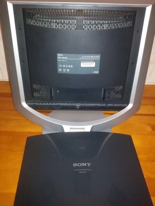 Monitor Sony LCD  17"