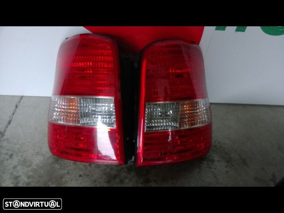Farolins Kia Carnival 2004