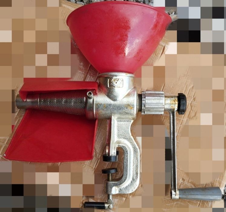 Соковижималка чавунна для томатів Мотор Січ НОВА