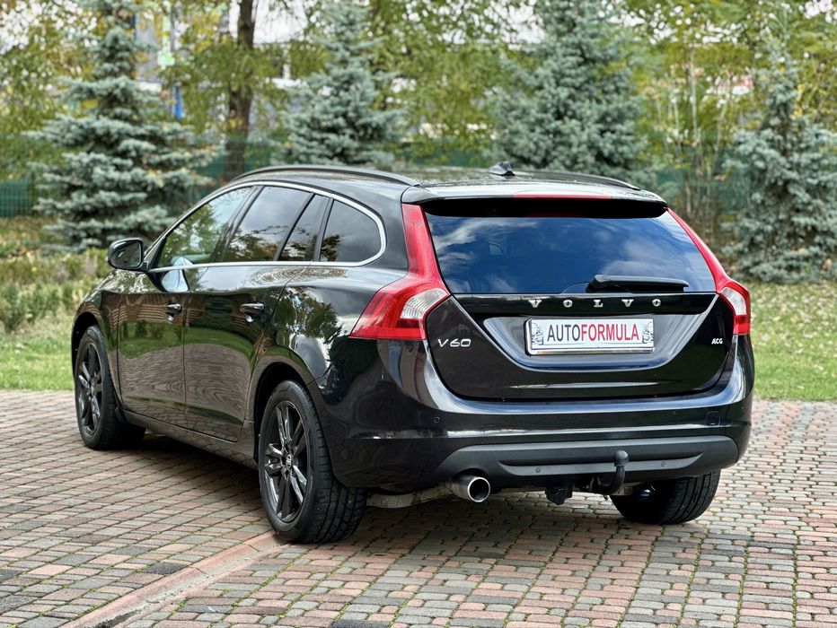 Volvo V60 2013 рік 1.6 diesel