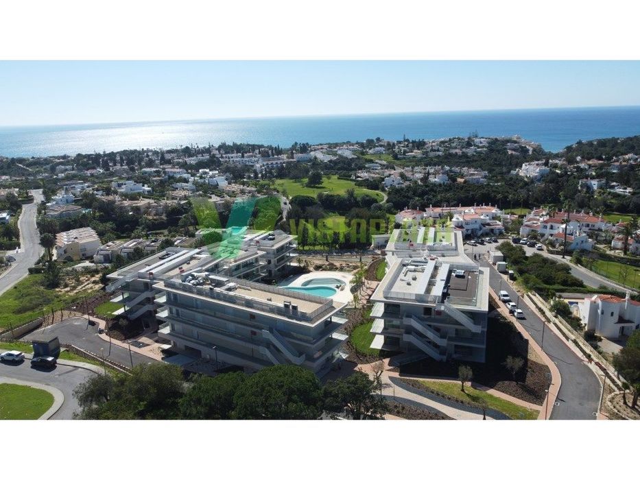 Penthouse T3 com Roof Top Exclusivo em Resort de Luxo no Algarve - ...