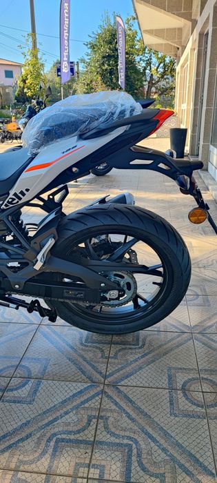 Benelli BN 125 - Sem Juros