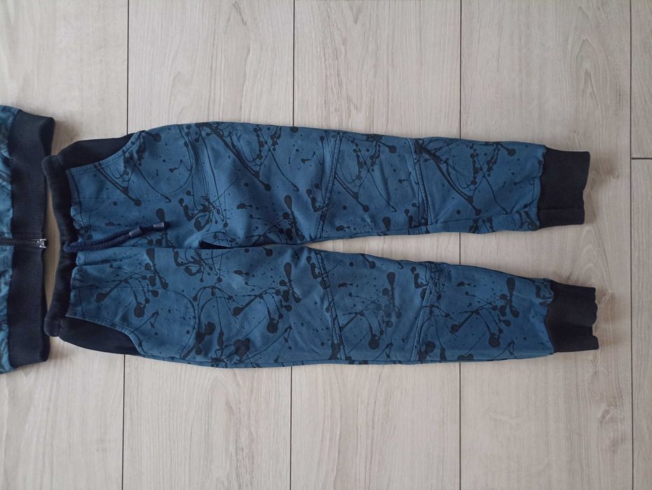 dres chłopięcy 122/128