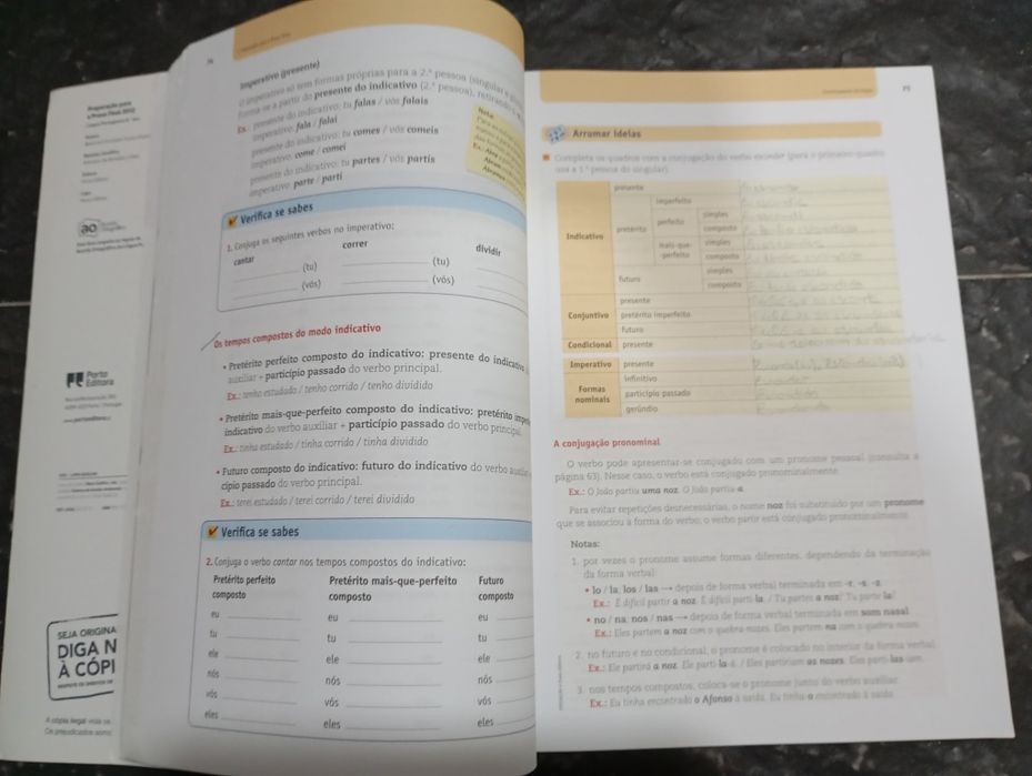 Livro escolar de português