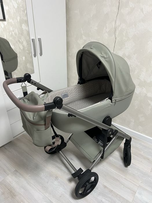 Продам коляску 2в1 Anex Eli