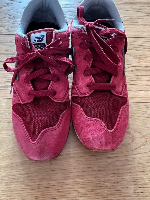 Czerwone, materiałowo-zamszowe buty sportowe, New Balance 520
