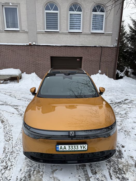 Zeekr 7x (повний привід+всі існуючі доп.опції+прошивка+2 комп гуми)