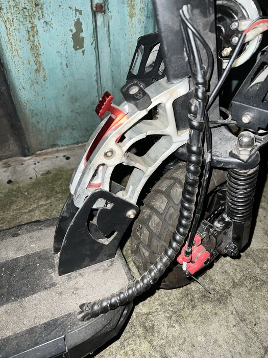 Електросамокат куго(китай)