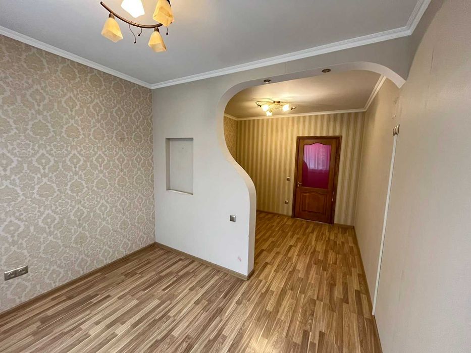 гарна 1к на озерній ,мінімальне оф