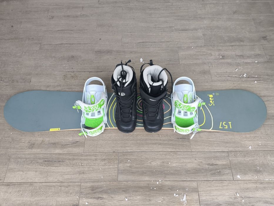 Deska snowboardowa 157 cm  wraz z butami