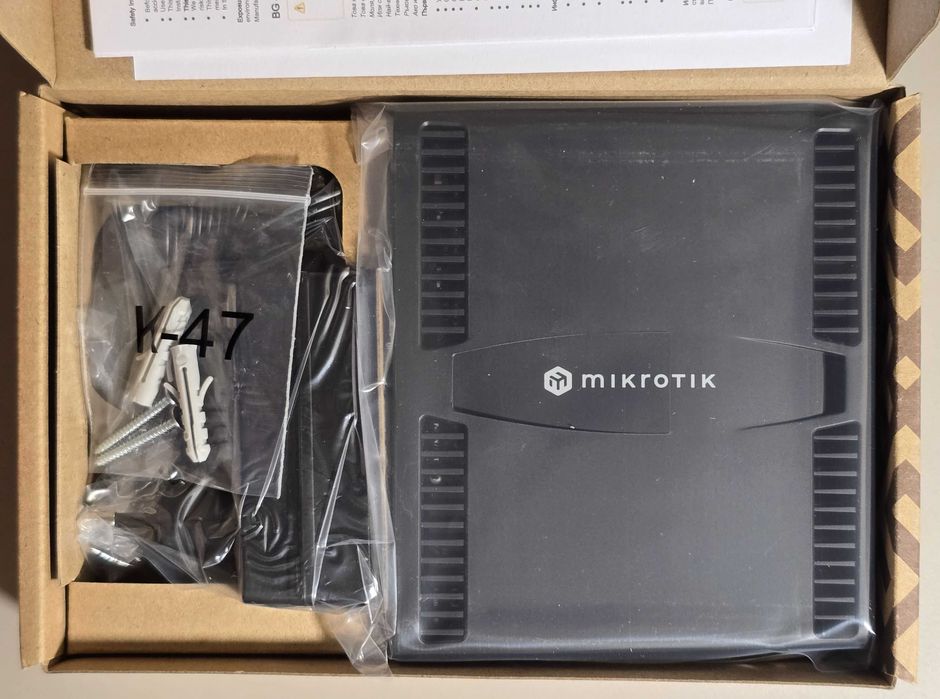 Беспроводной роутер (маршрутизатор) MikroTik hAP ax2