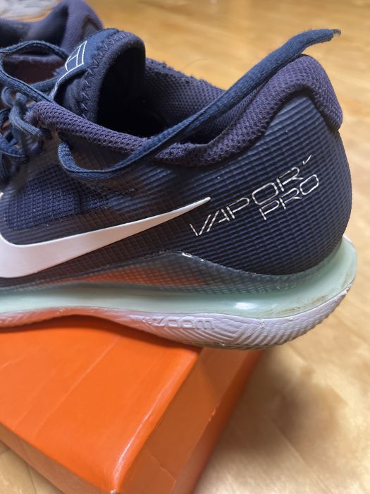 кроссовки теннисные Nike