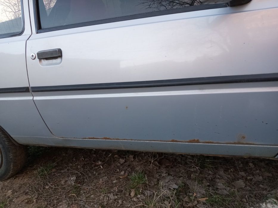 Автомобіль таврія нова 2004