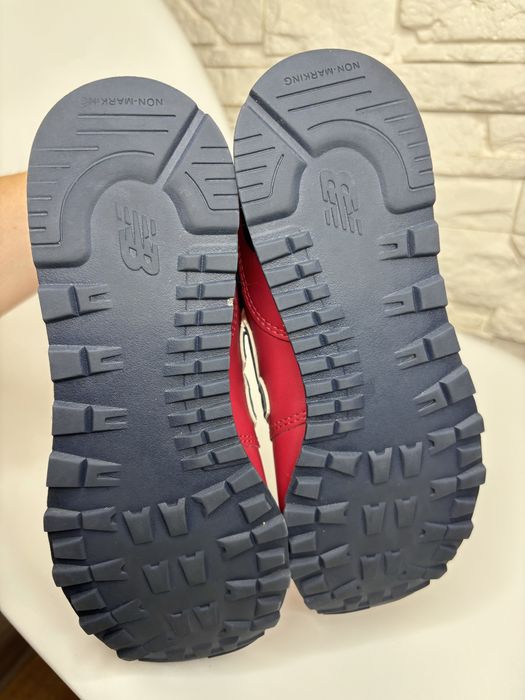 Оригінальні підліткові кросівки New Balance 574 38р сині /червоні