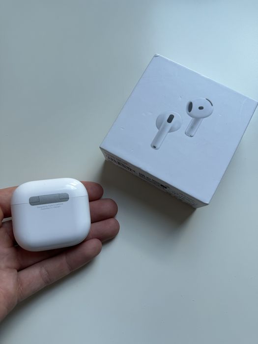 Słuchawki AirPods 4 ANC