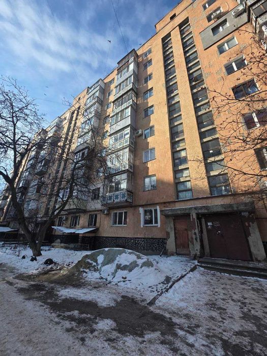 У продажу двокімнатна квартира